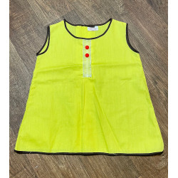 1970s Vintage Children's Deadstock Yellow Button Tunic Top Age 3-4